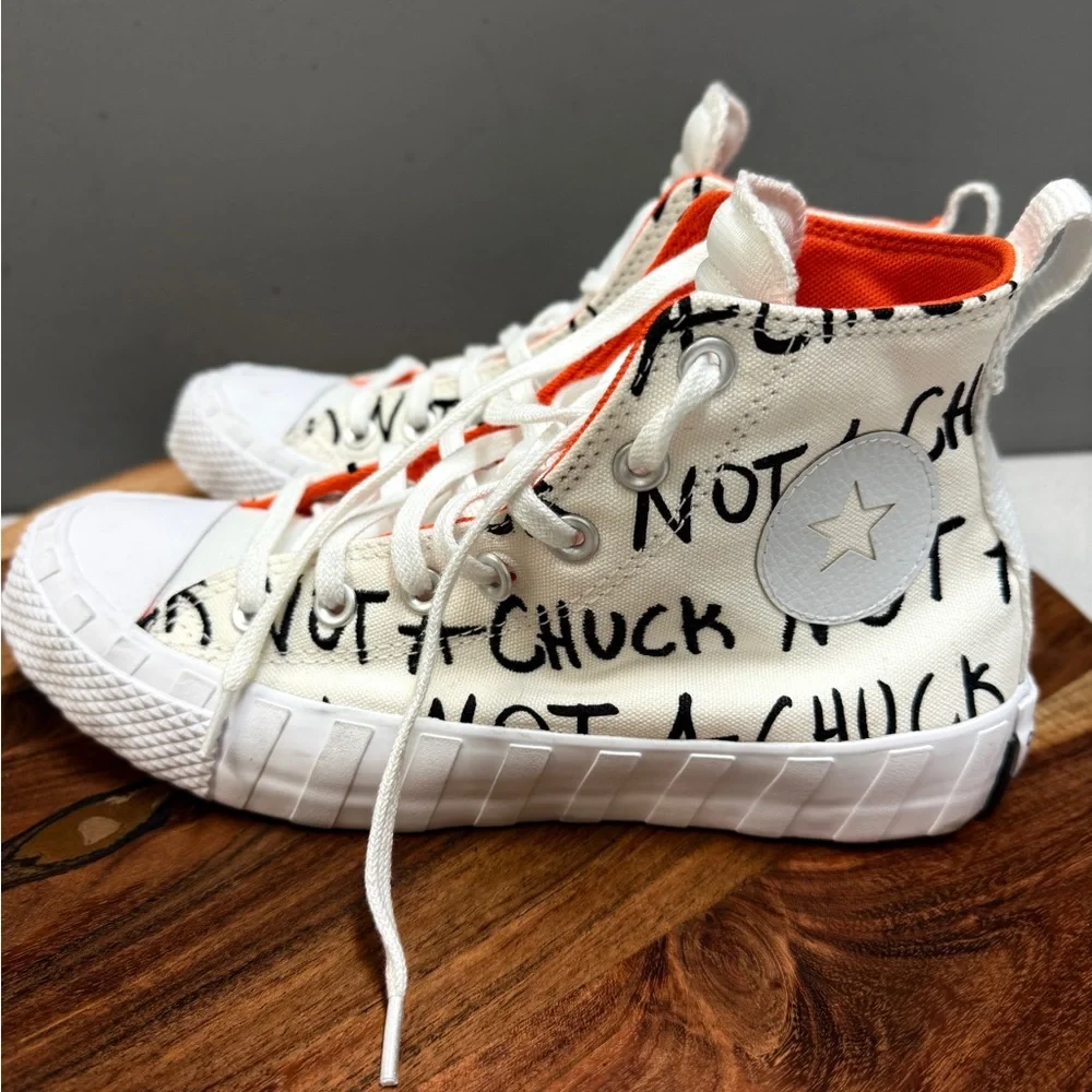 Converse White and Orange Kids Sneakers 6‎ youth/ Womens 8